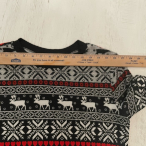 🎄No Boundaries Nordic Reindeer Lightweight Sweatshirt Sweater Top Size M 7-9 - Picture 5 of 6